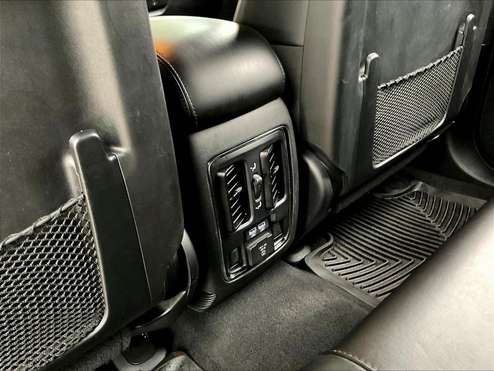 Used 2021 Jeep Grand Cherokee Limited AWD/4WD image 10