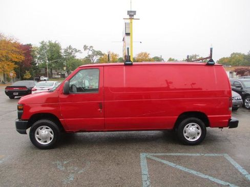 Used 2010 Ford E-150 and Econoline 150 RWD image 4