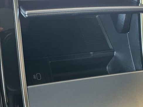 Certified 2026 Land Rover Range Rover Velar S AWD/4WD image 19