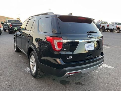 Used 2016 Ford Explorer XLT w/ Equipment Group 202A image 13