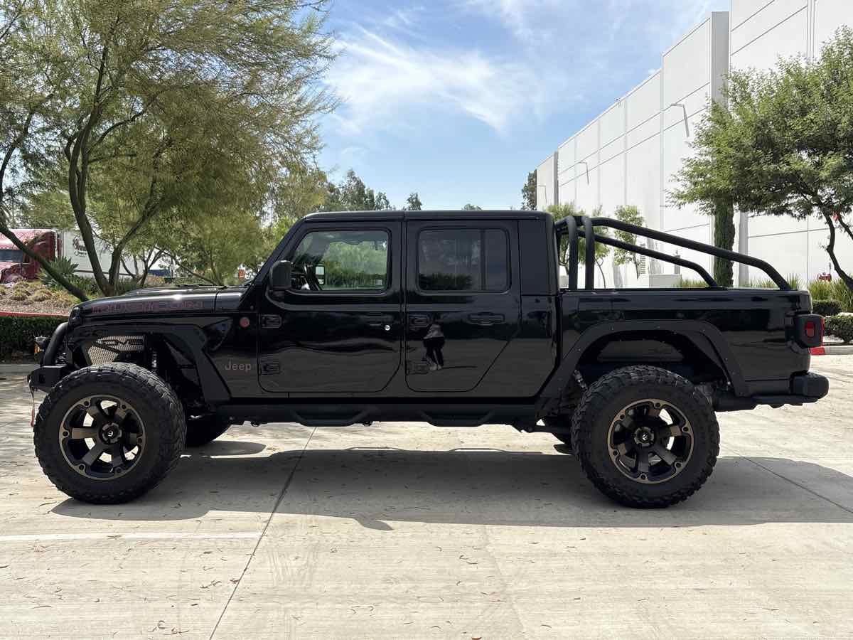 Used 2021 Jeep Gladiator Rubicon AWD/4WD image 6