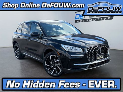 Used 2023 Lincoln Corsair Reserve AWD/4WD image 1