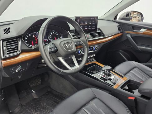 Used 2023 Audi Q5 2.0T Premium w/ Convenience Package AWD/4WD image 12