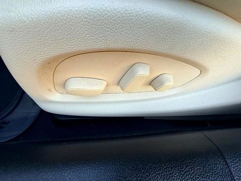 Used 2018 Cadillac CTS Luxury image 17