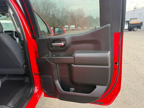 Used 2019 Chevrolet Silverado 1500 Custom w/ Custom Value Package image 22