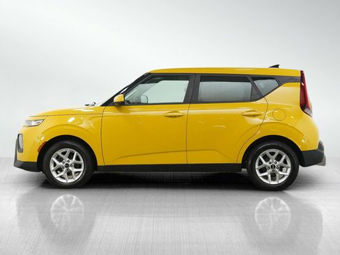 Used 2020 Kia Soul S FWD image 2