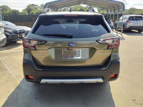 New 2025 Subaru Outback Limited image 3