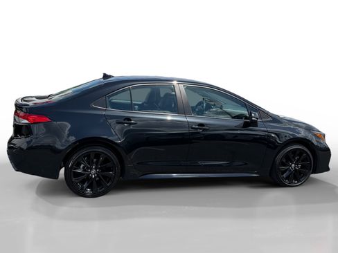 Used 2022 Toyota Corolla SE FWD image 6