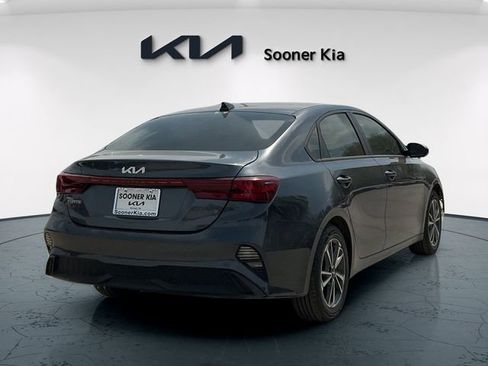 Used 2023 Kia Forte LXS FWD image 6