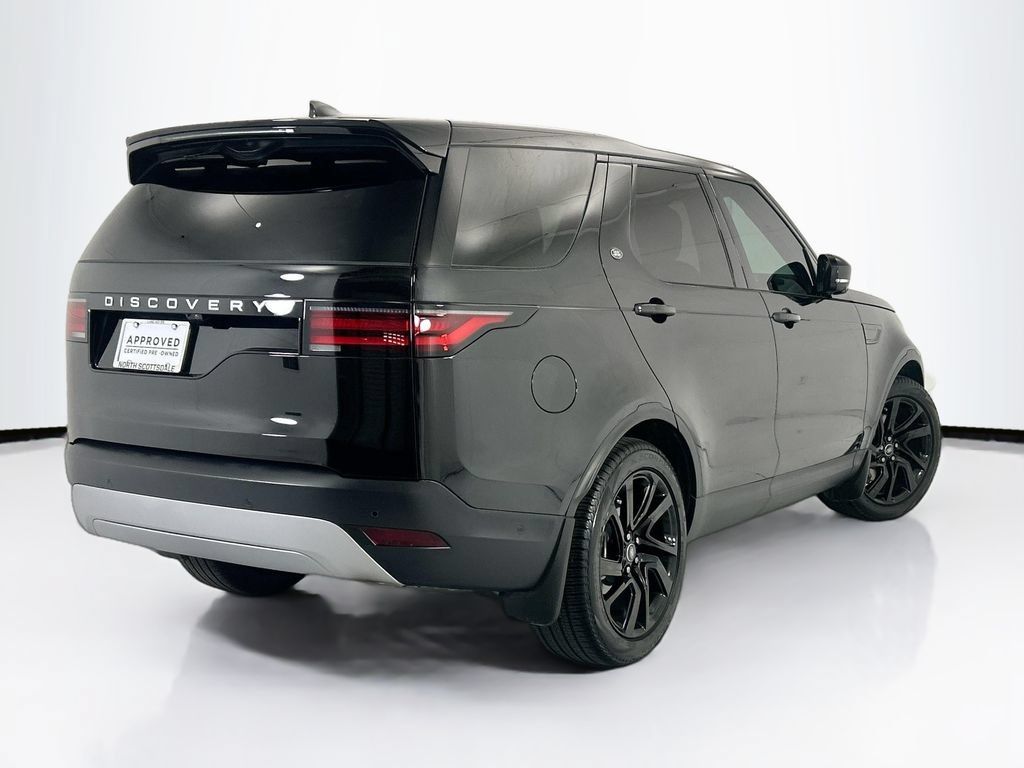 Used 2025 Land Rover Discovery S AWD/4WD image 5