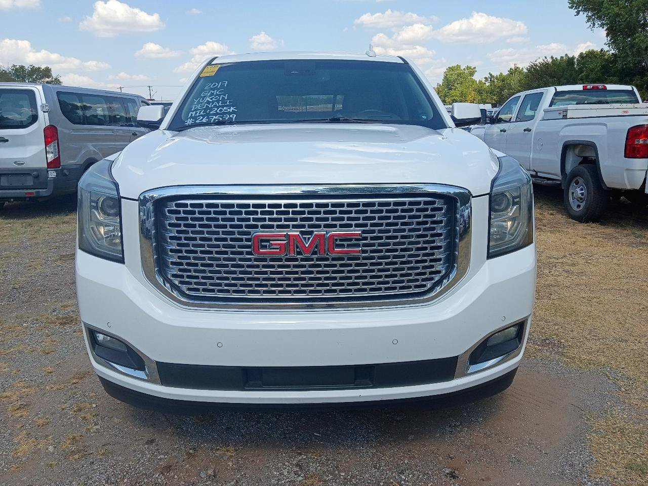Used 2017 GMC Yukon Denali AWD/4WD image 2