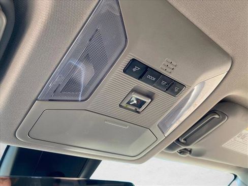 Used 2020 Toyota RAV4 XLE w/ All Weather Liner Package FWD image 21