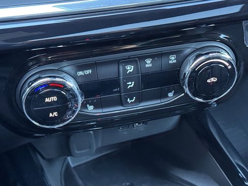 New 2026 Chevrolet Trax RS w/ Sunroof Package image 19