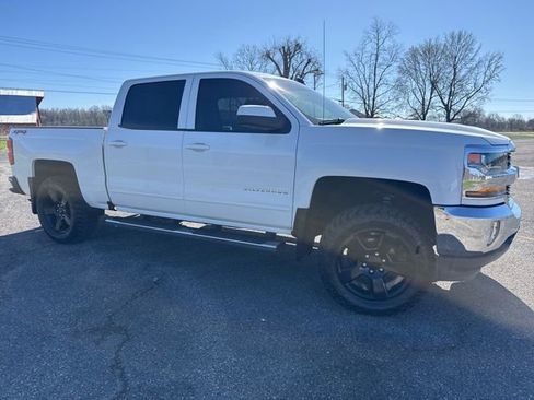 Used 2018 Chevrolet Silverado 1500 LT w/ All Star Edition image 7