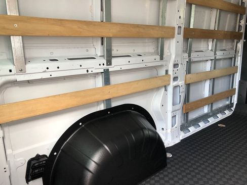 Used 2025 RAM ProMaster 2500 w/ U-Haul Equipment Group FWD image 21