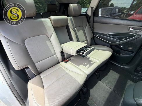 Used 2017 Hyundai Santa Fe FWD image 21