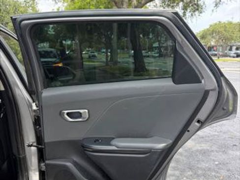Used 2025 Kia K4 FWD image 18