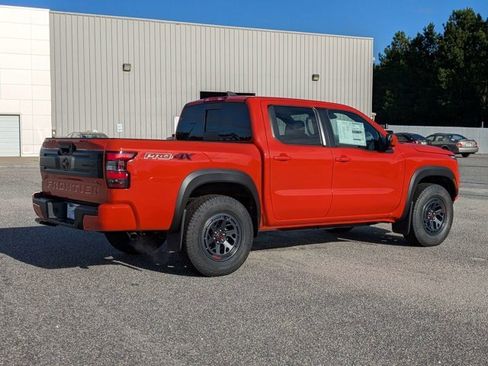New 2025 Nissan Frontier PRO-4X w/ Interior Protection Package image 4