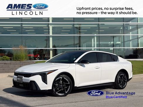 Used 2025 Kia K4 GT-Line w/ GT-Line Premium Package FWD image 1