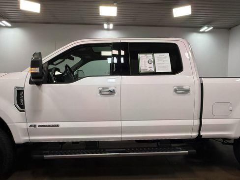 Used 2019 Ford F250 Lariat w/ Lariat Ultimate Package image 38