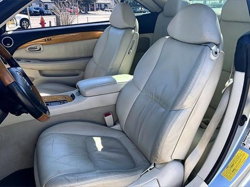 Used 2005 Lexus SC 430 Convertible image 18