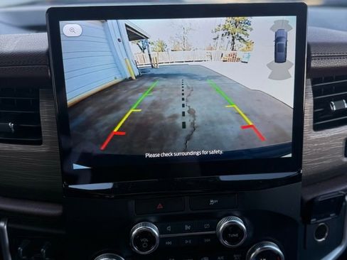 Used 2023 Ford Expedition Max Limited image 23