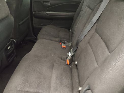 Used 2020 Honda Pilot EX image 18