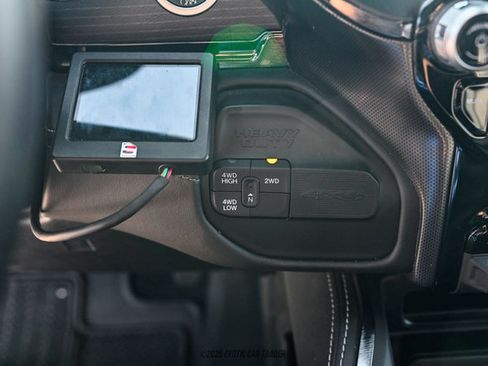 Used 2024 RAM 5500 4x4 Crew Cab image 65