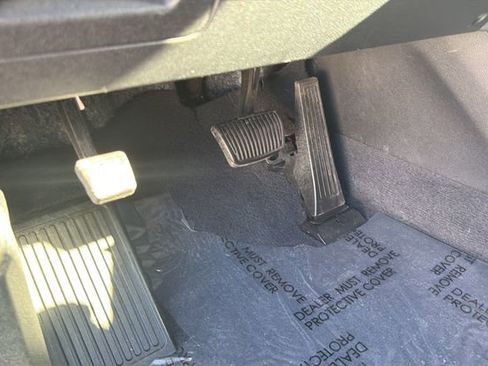 Used 2017 Kia Sorento LX w/ LX Convenience Package image 33