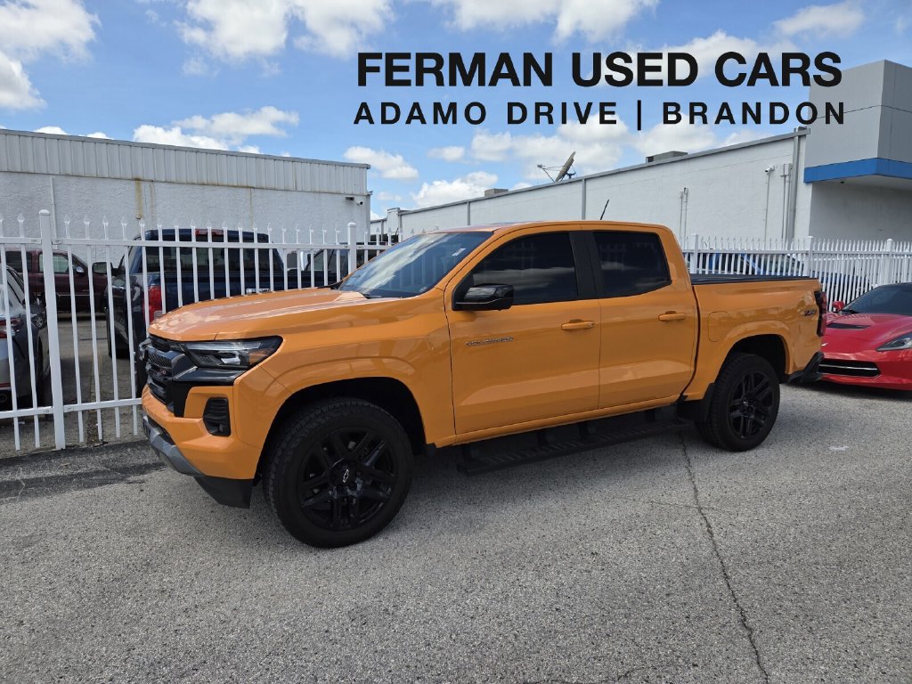 Used 2025 Chevrolet Colorado Z71 w/ Technology Package AWD/4WD image 1