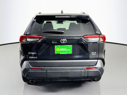 Used 2025 Toyota RAV4 XLE AWD/4WD image 8