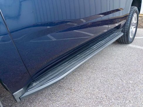 Used 2015 Chevrolet Tahoe 4WD image 25