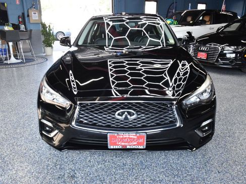 Used 2018 INFINITI Q50 Luxe w/ Essential Package (3.0T Luxe) AWD/4WD image 11