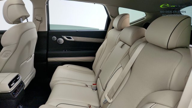 Used 2025 Genesis GV80 2.5T Prestige AWD/4WD image 42