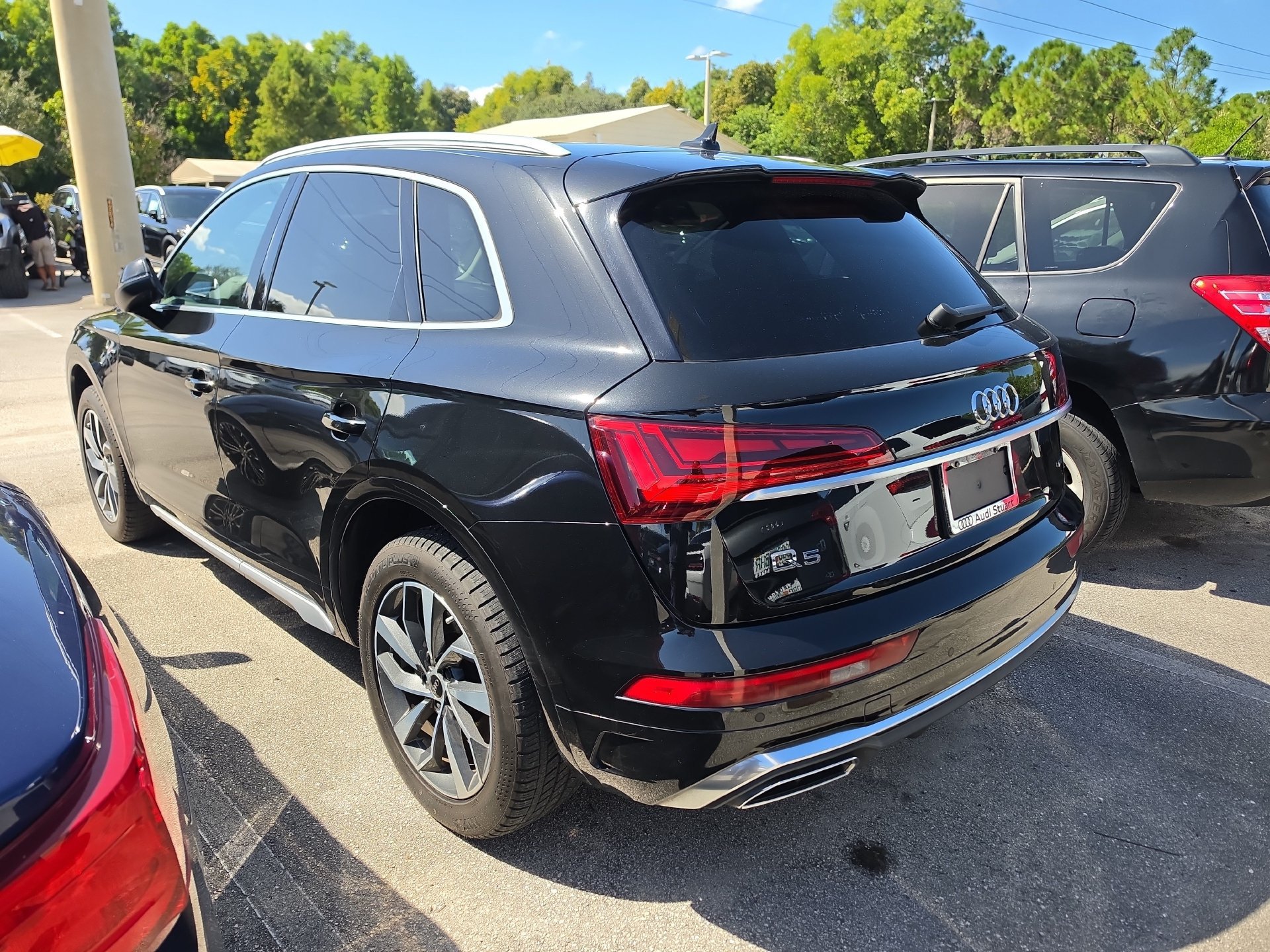 Used 2023 Audi Q5 2.0T Premium Plus w/ Premium Plus Package AWD/4WD image 4