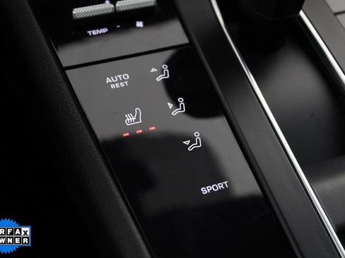Used 2022 Porsche Macan image 8