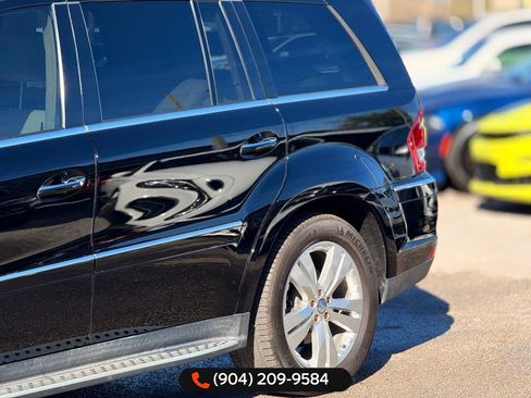 Used 2011 Mercedes-Benz GL 450 4MATIC image 2