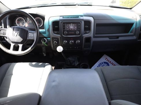 Used 2016 RAM 3500 Tradesman w/ Chrome Appearance Group AWD/4WD image 18
