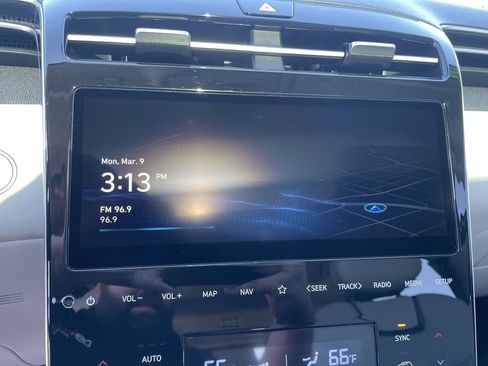 Used 2022 Hyundai Tucson Limited image 13