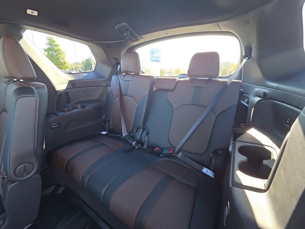 New 2026 Honda Pilot TrailSport image 14