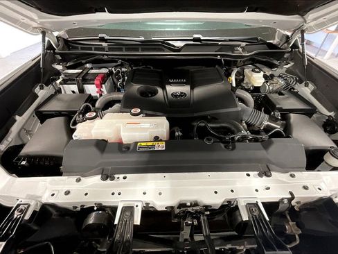 Used 2022 Toyota Tundra SR5 image 12