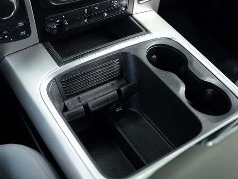 Used 2019 RAM 1500 Big Horn AWD/4WD image 18