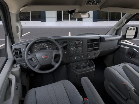 New 2026 GMC Savana 2500 w/ Driver Convenience Package image 32