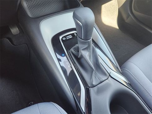 Used 2025 Toyota Corolla SE image 16