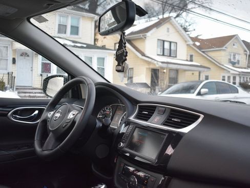 Used 2019 Nissan Sentra SL image 20