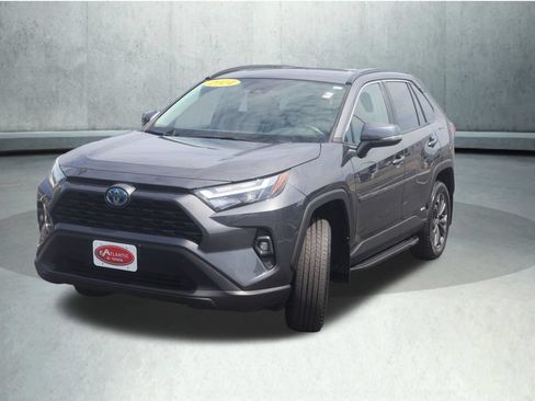 Used 2024 Toyota RAV4 XLE Premium w/ Weather Package AWD/4WD image 21