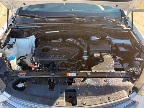 Used 2017 Hyundai Santa Fe Sport 2.0T image 31