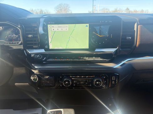 Certified 2023 Chevrolet Silverado 1500 High Country w/ Technology Package image 34