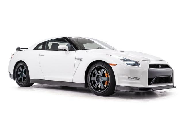 Used 2015 Nissan GT-R Black Edition AWD/4WD image 6