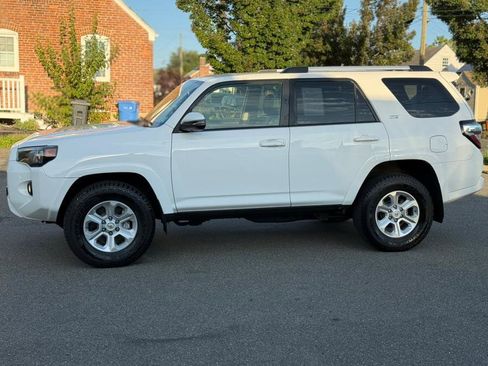 Used 2020 Toyota 4Runner SR5 Premium image 13